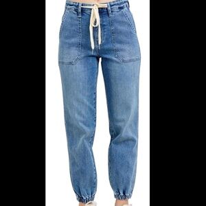 Judy Blue Women's Blue Jean Joggers
New without tags